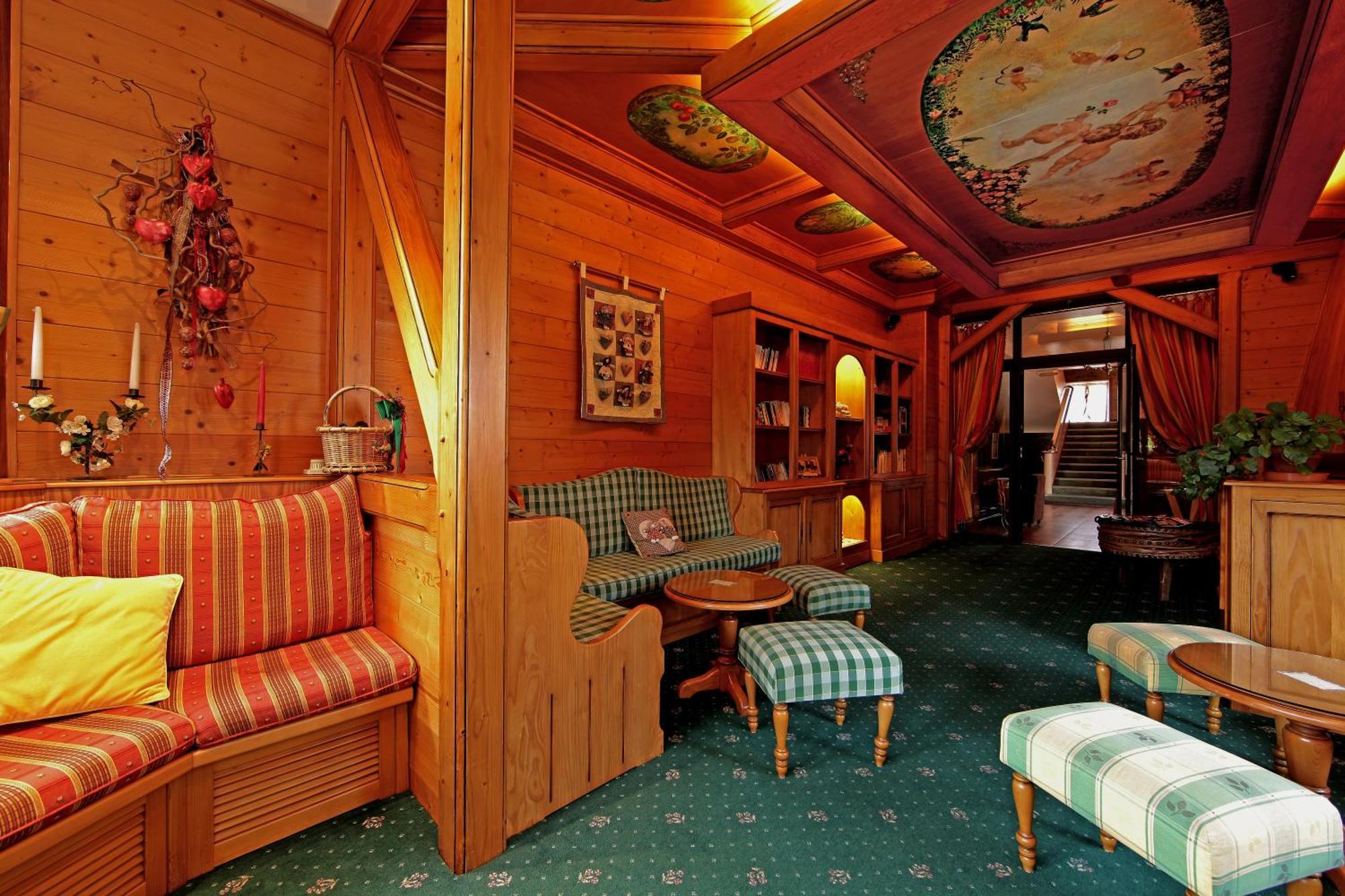 Les Loges Du Parc Hotel Gerardmer Exterior photo